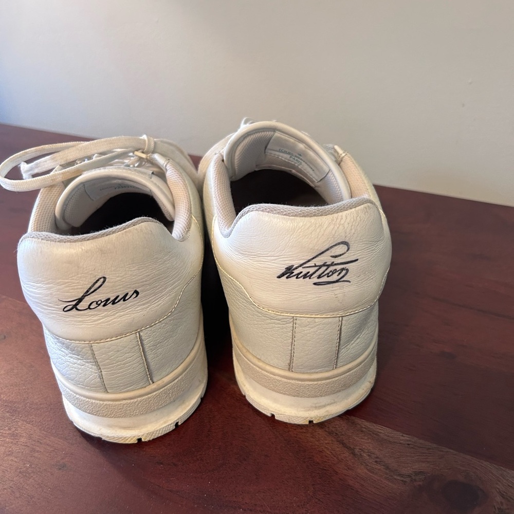 Louis Vuitton sneakers - Picture 3 of 6